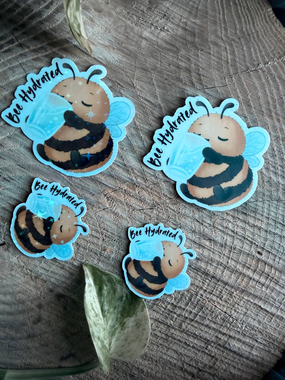Sticker „Bee Hydrated“ 🐝💧 | verschiedene Varianten