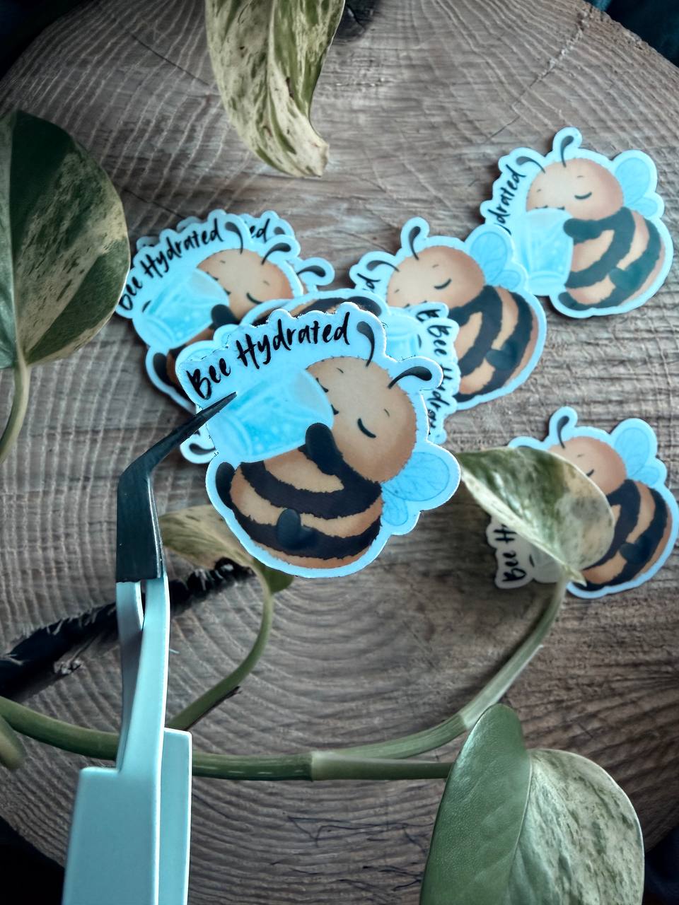 Sticker „Bee Hydrated“ 🐝💧 | verschiedene Varianten